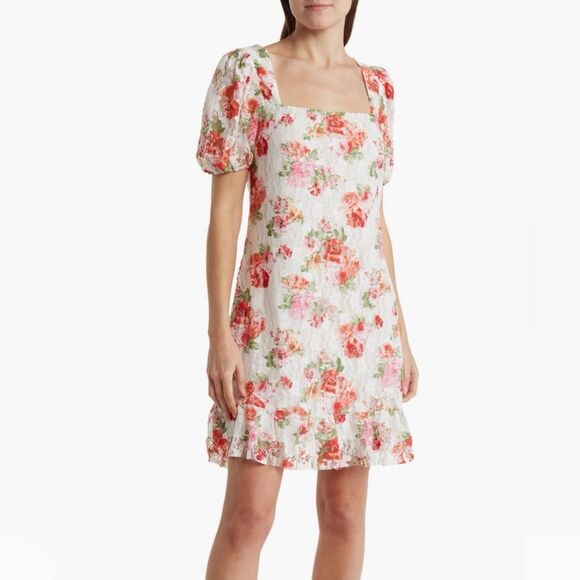 tash and sophie Dresses & Skirts - Tash and Sophie square neck floral lace mini dress